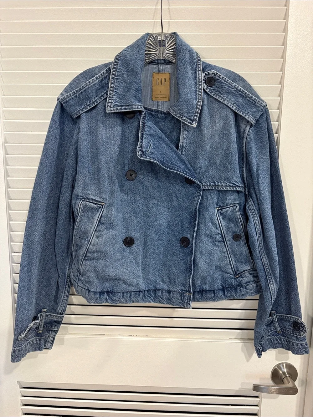 GAP Denim Trench Jacket Women’s Large Cropped Double Breasted Light Wash - Picture 1 of 11